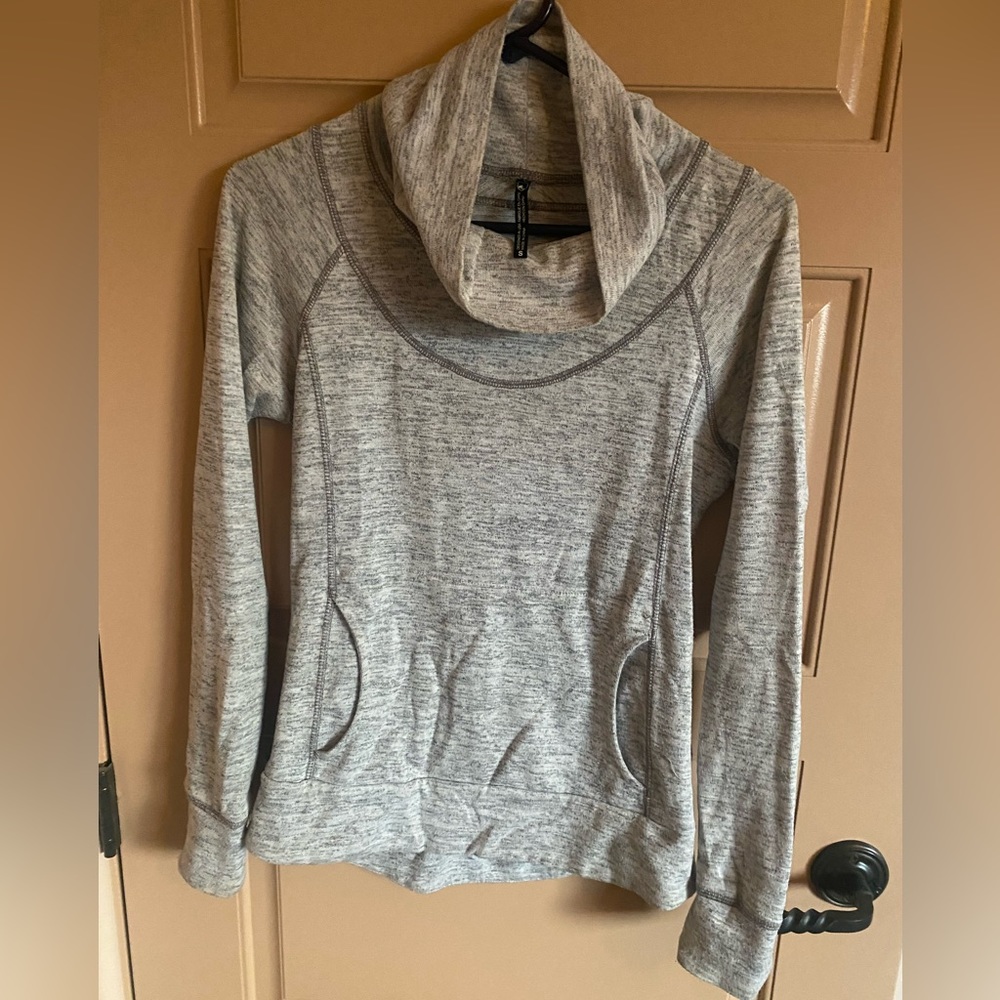 Kuhl beans sweater size small